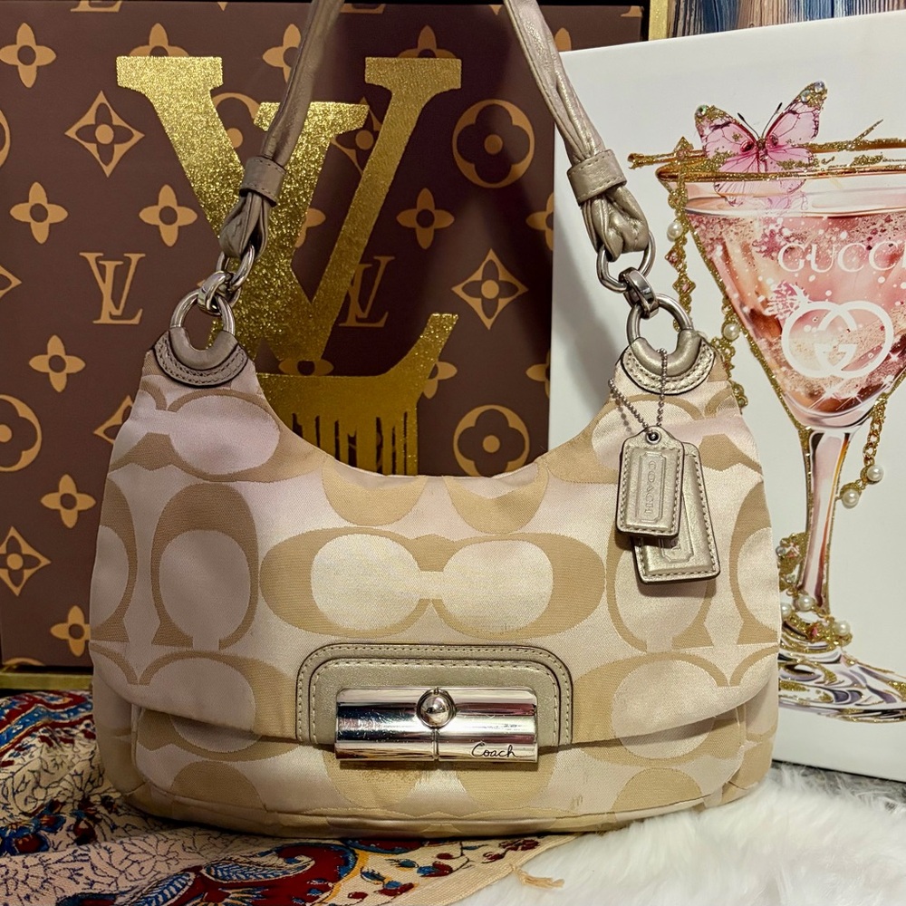 Coach Bundle - Picture 10 of 16